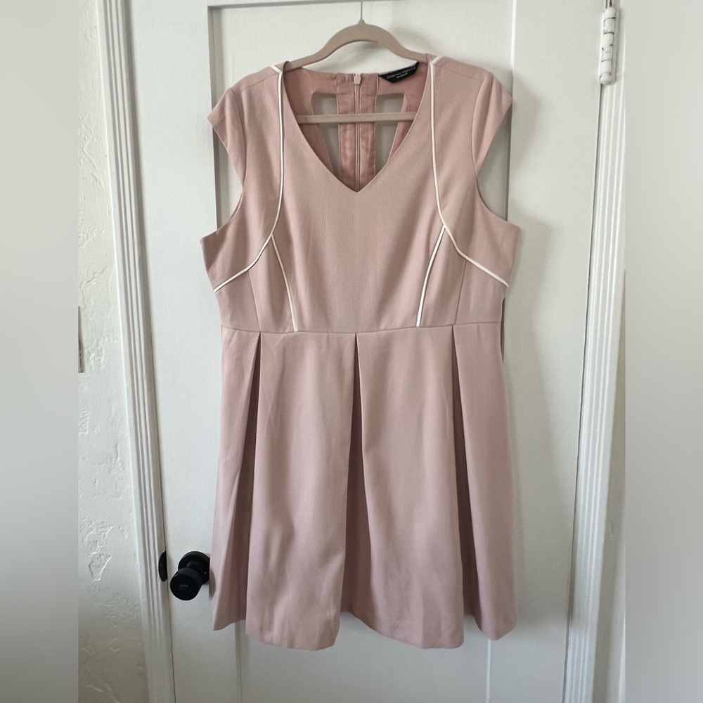 Woman  Dorothy Perkins size 20 UK Rose gold dress